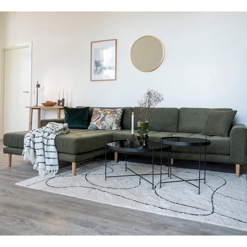 Welchen Teppich wähle ich für ein Wohnzimmer (Größe und Platzierung)?