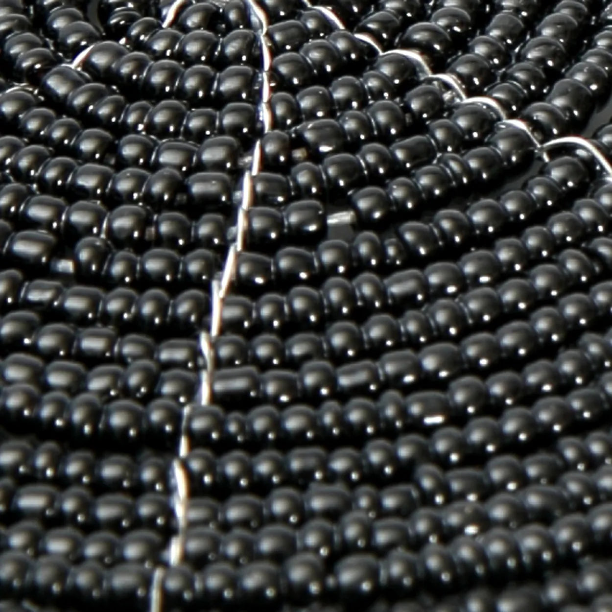 Dessous-de-verre rond en perles noires 10 cm, vue 4