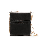 Coffret en perles de rocaille noires et bambou 25 cm