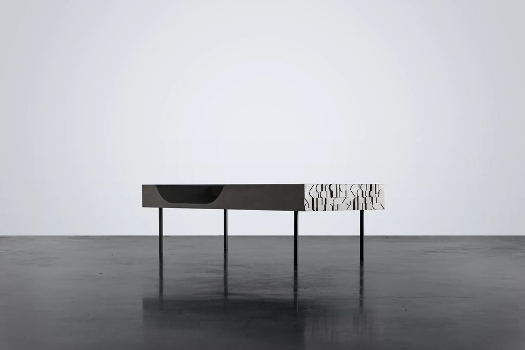 Table basse en béton Curb gris naturel en situation 2