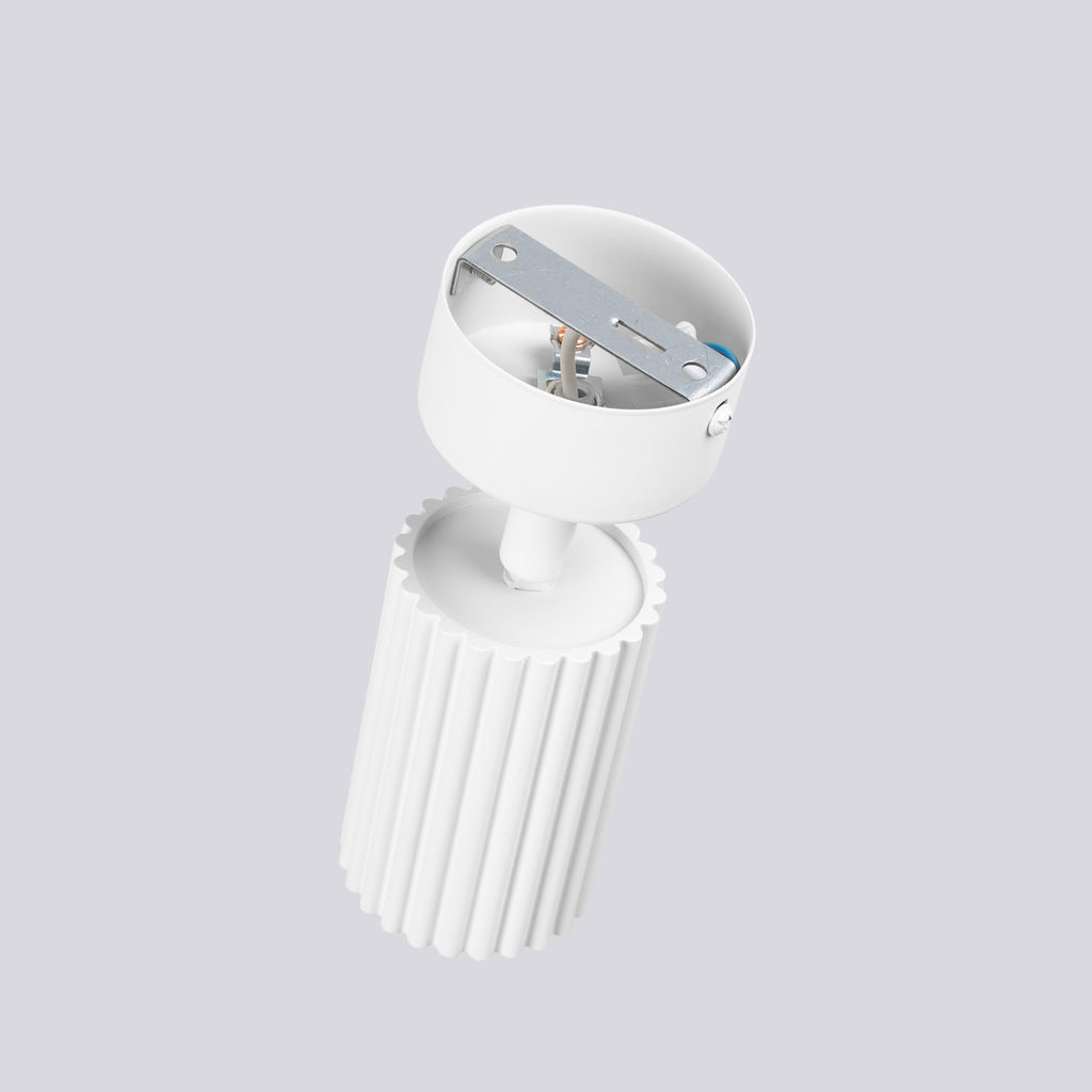 Plafonnier Karbon 1 aluminium blanc GU10 vue rapprochée