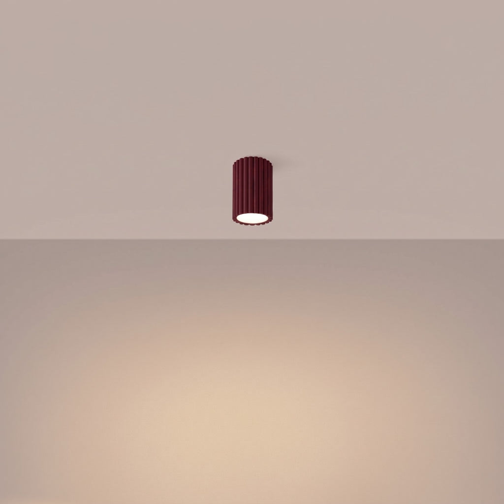 Plafonnier Karbon 10 aluminium bordeaux GU10 vue de trois quarts
