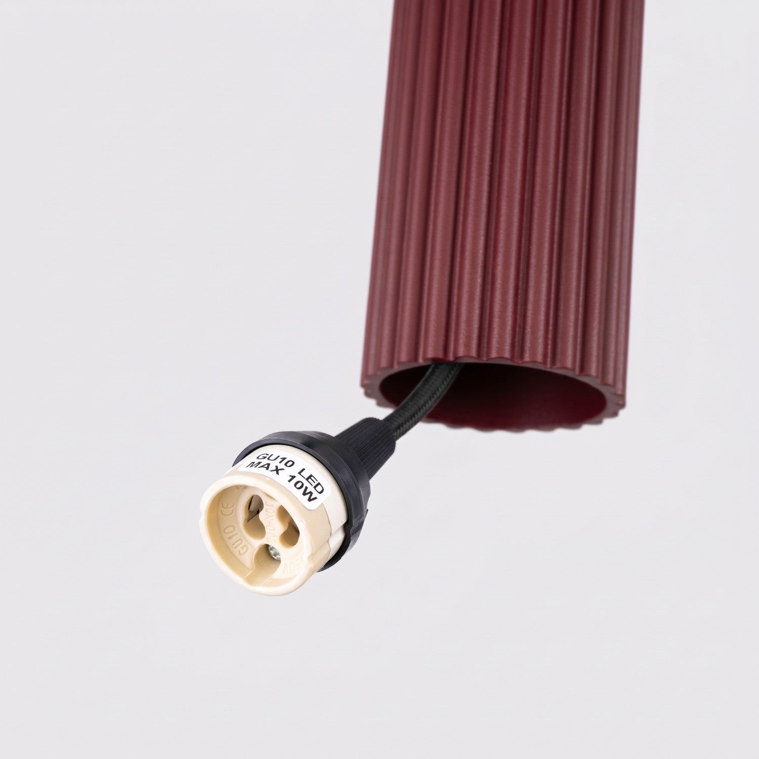 Suspension Karbon 1 lumière aluminium bordeaux GU10 ambiance