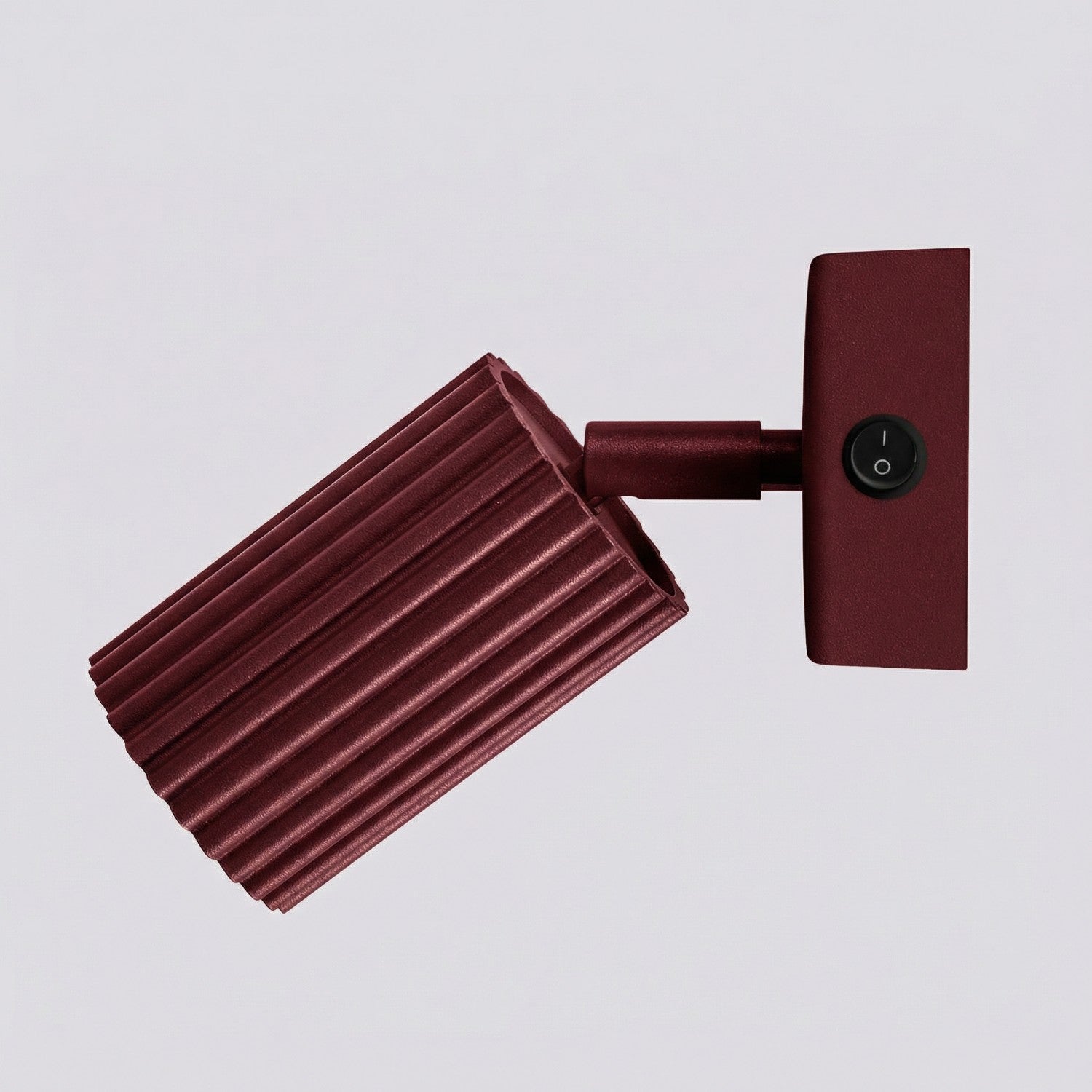 Applique murale Karbon à interrupteur aluminium bordeaux GU10 en situation