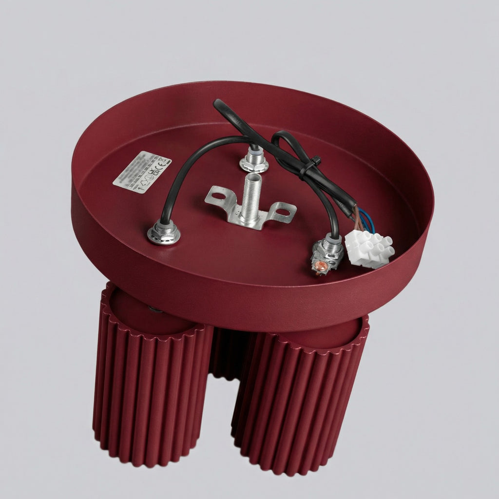 Plafonnier Karbon 3 spots rond aluminium bordeaux GU10 en situation