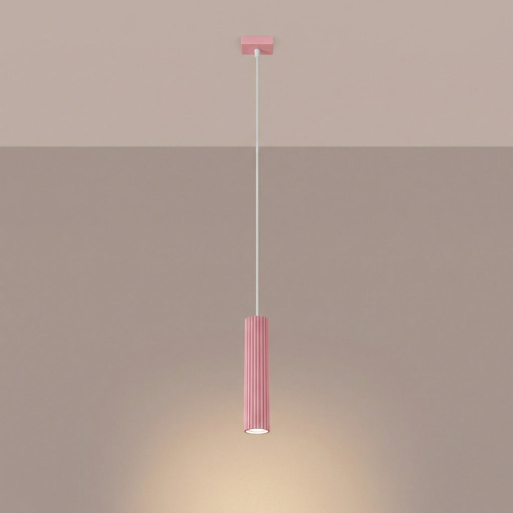 Suspension Karbon 1 lumière aluminium rose GU10 vue de trois quarts