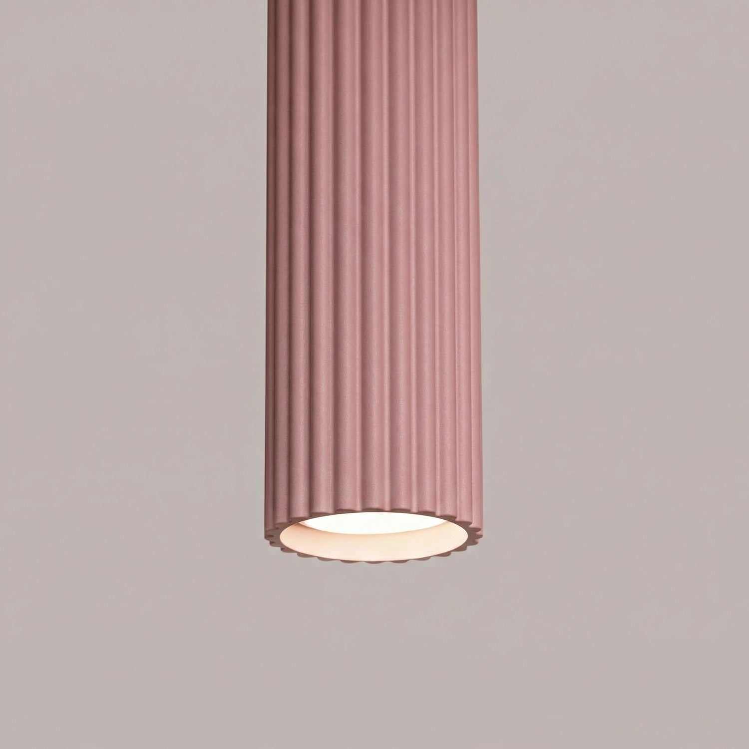 Suspension Karbon 1 lumière aluminium rose GU10 en situation