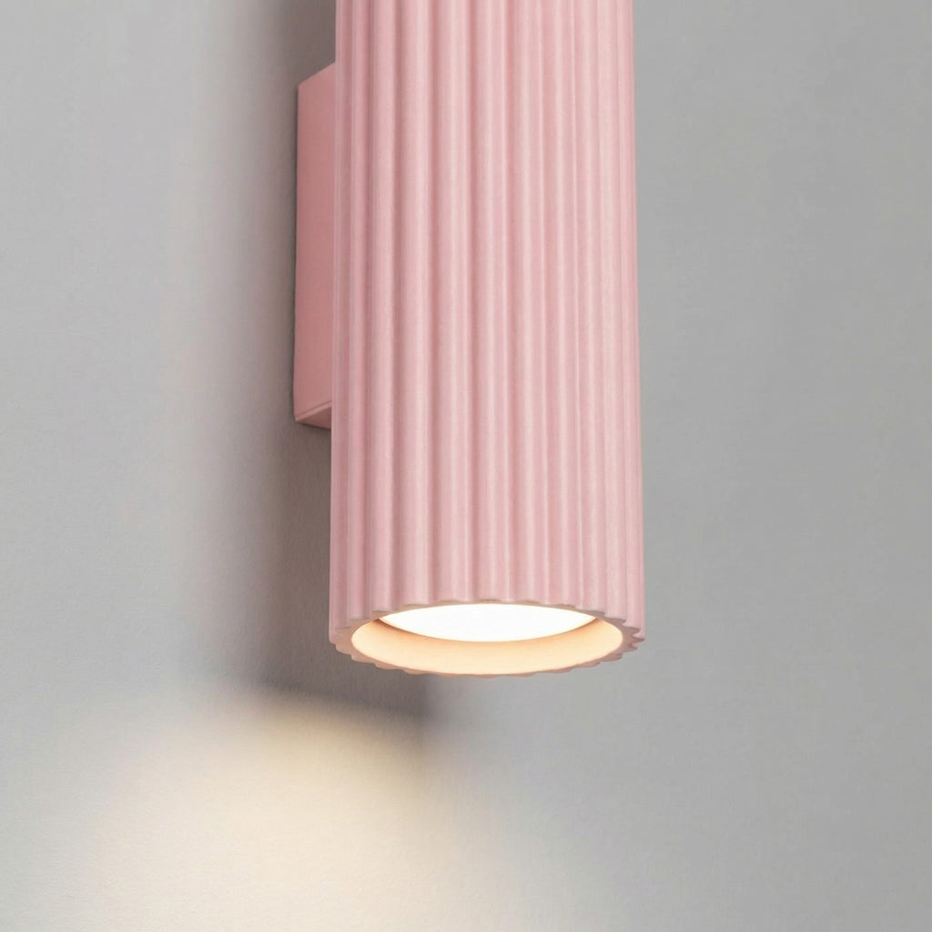 Applique murale Karbon 20 haut et bas aluminium rose GU10 détail des cannelures