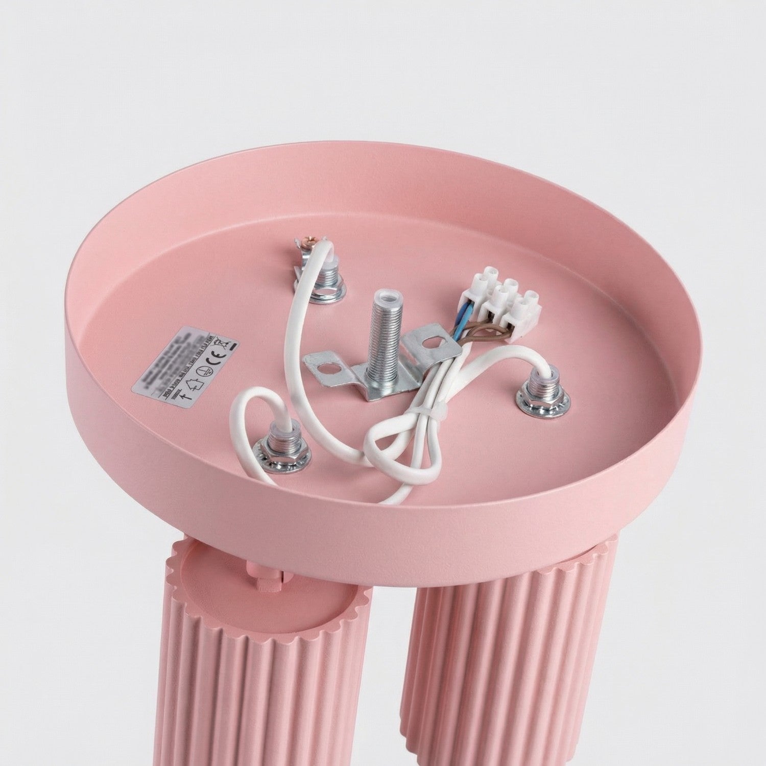 Plafonnier Karbon 3 spots rond aluminium rose GU10 vue rapprochée
