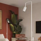 Lampadaire Karbon 1 aluminium blanc GU10 vue de trois quarts