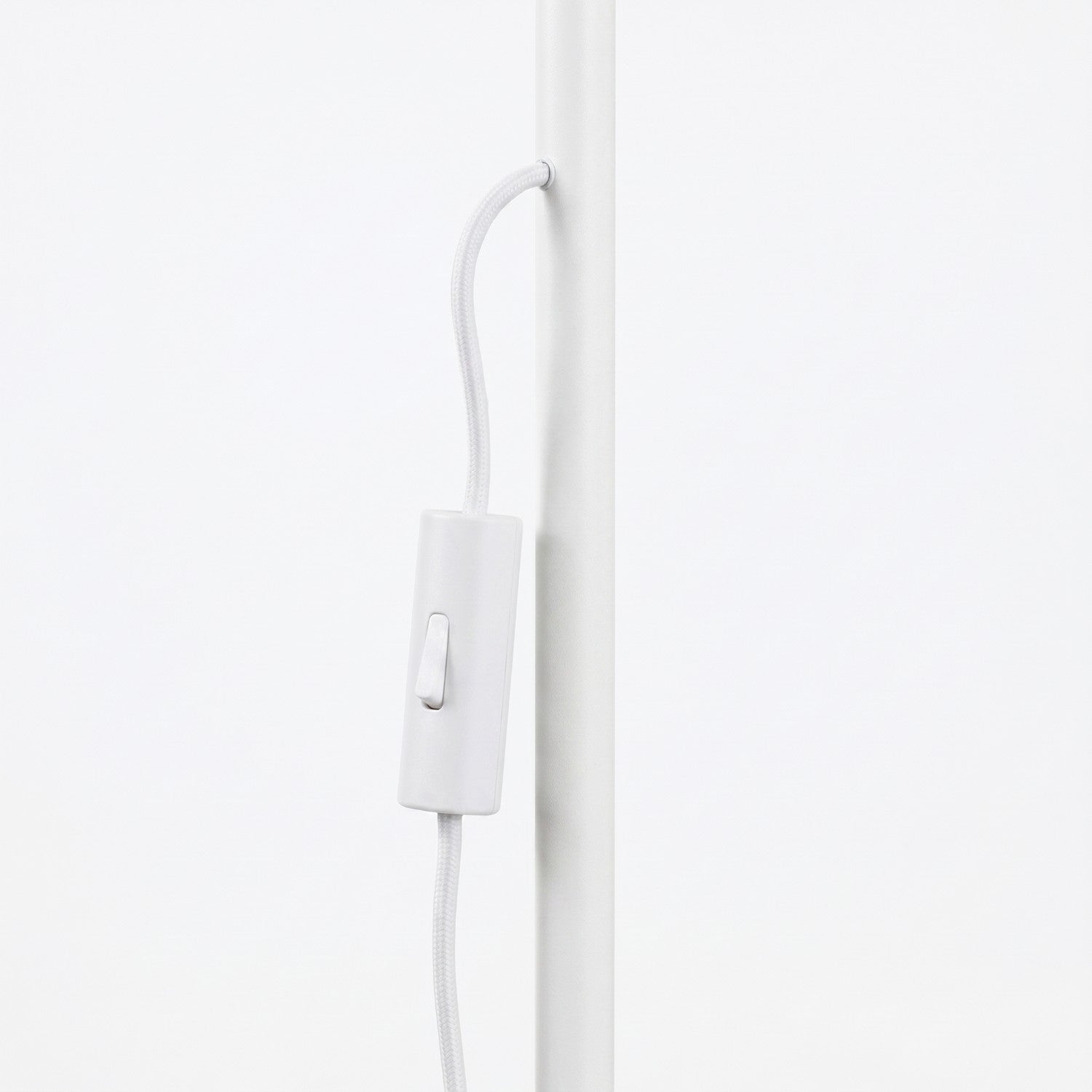 Lampadaire Karbon 1 aluminium blanc GU10 ambiance