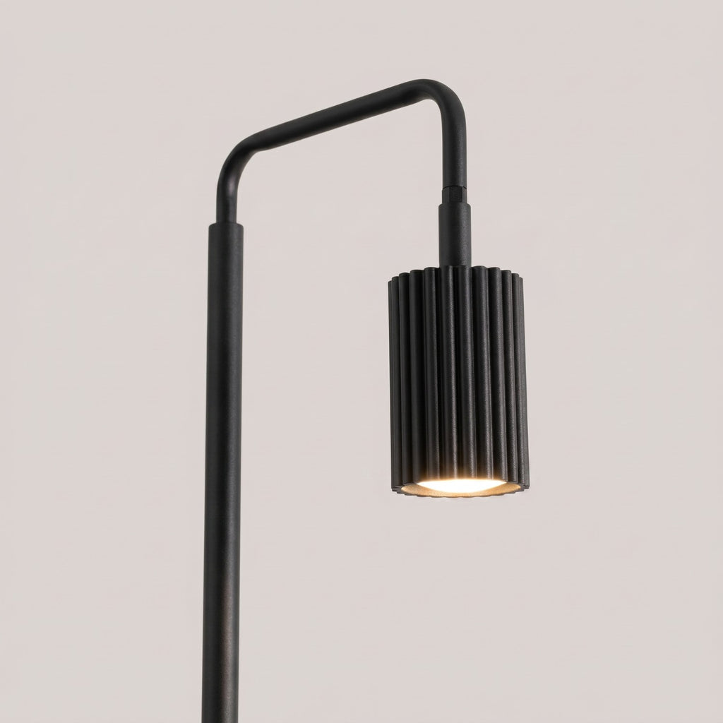 Lampadaire Karbon 1 aluminium noir GU10 en situation