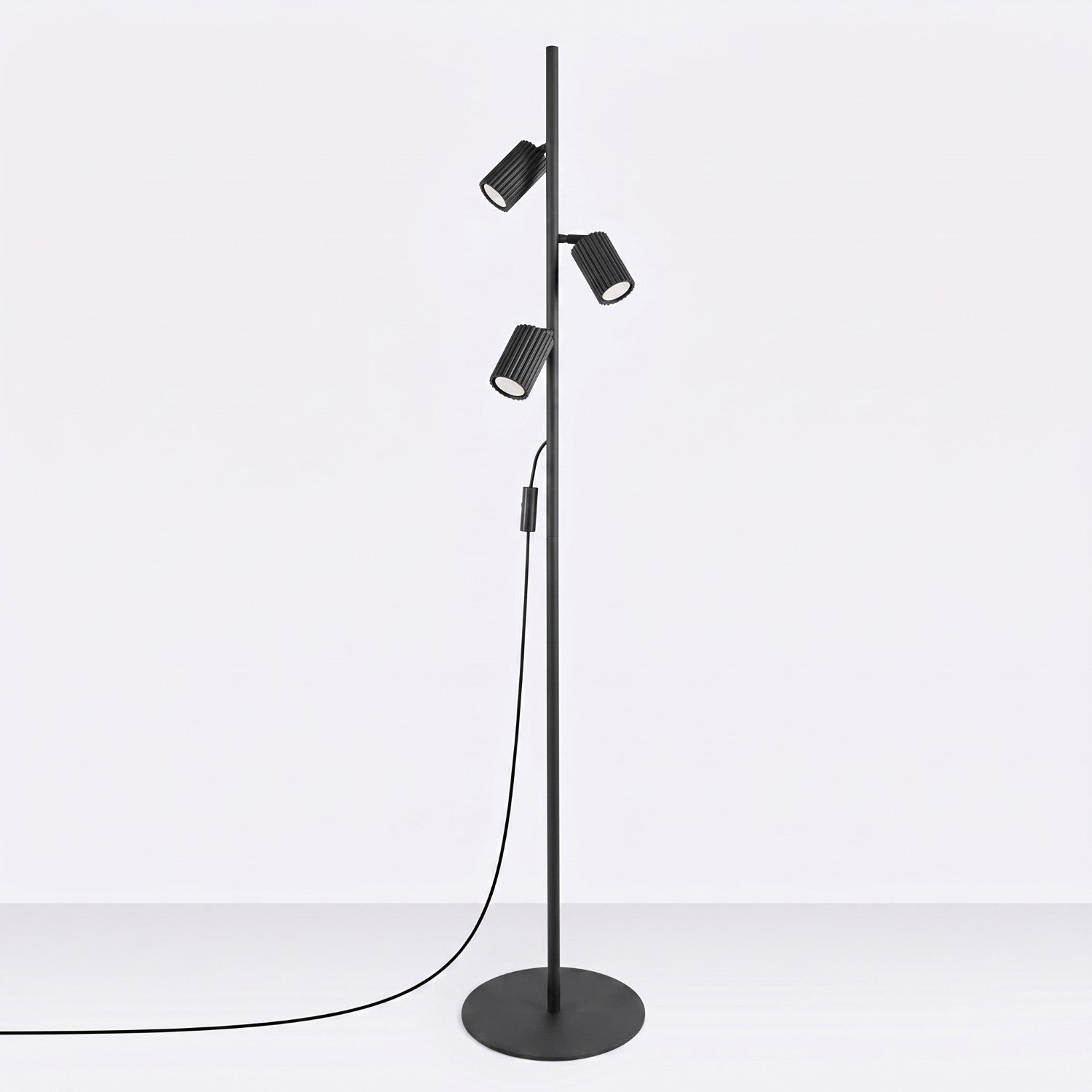 Lampadaire Karbon 3 spots aluminium noir GU10 vue de profil