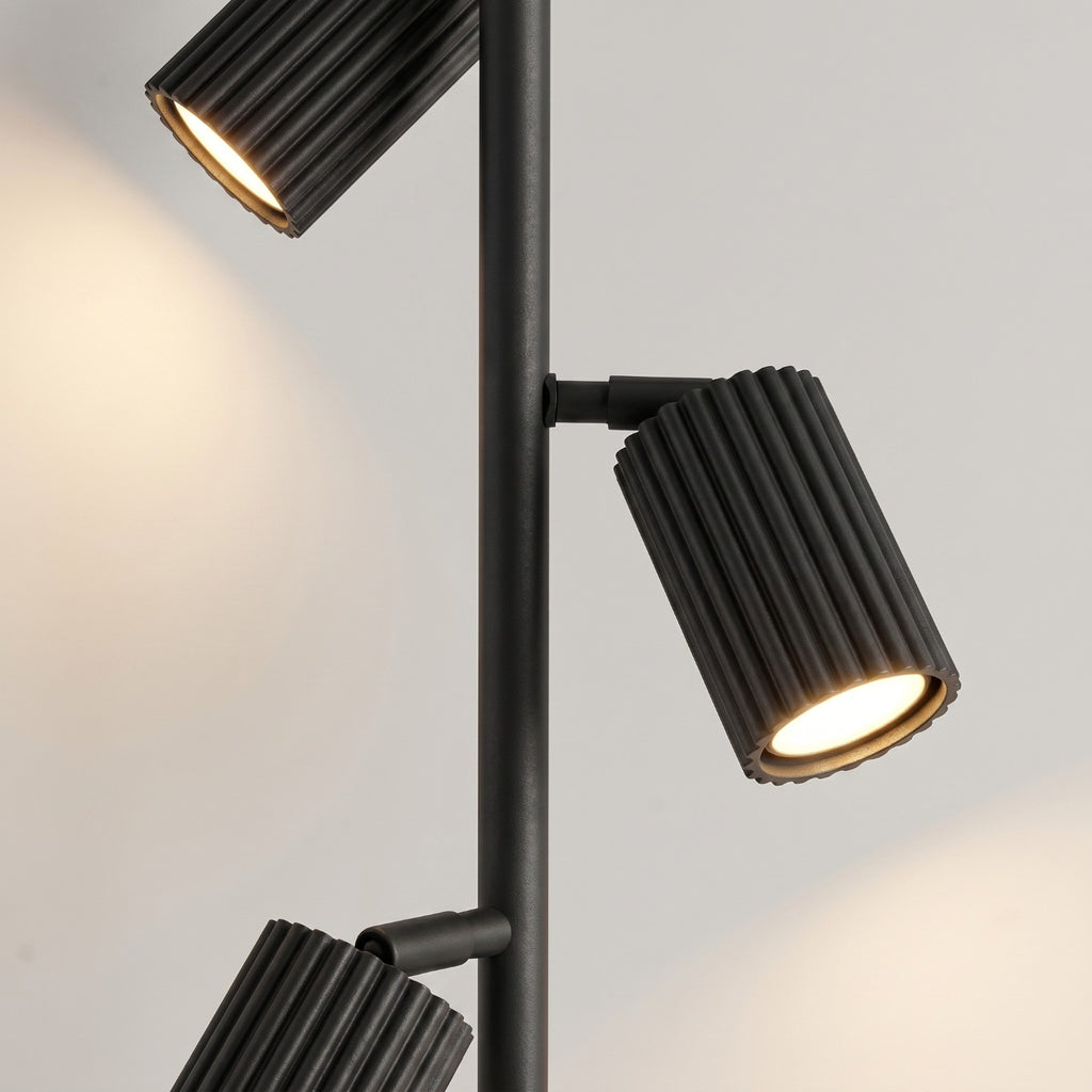 Lampadaire Karbon 3 spots aluminium noir GU10 en situation