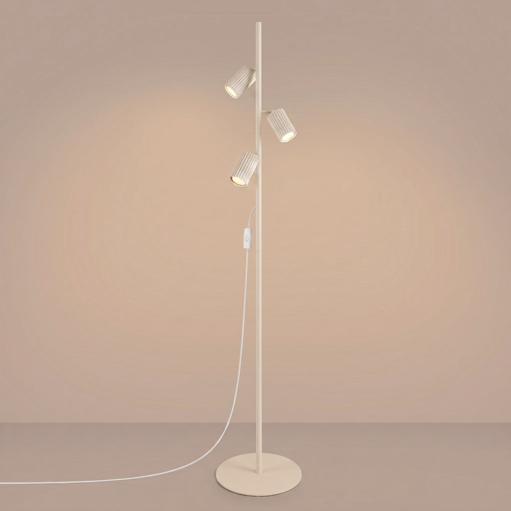 Lampadaire Karbon 3 spots aluminium beige GU10 vue de trois quarts