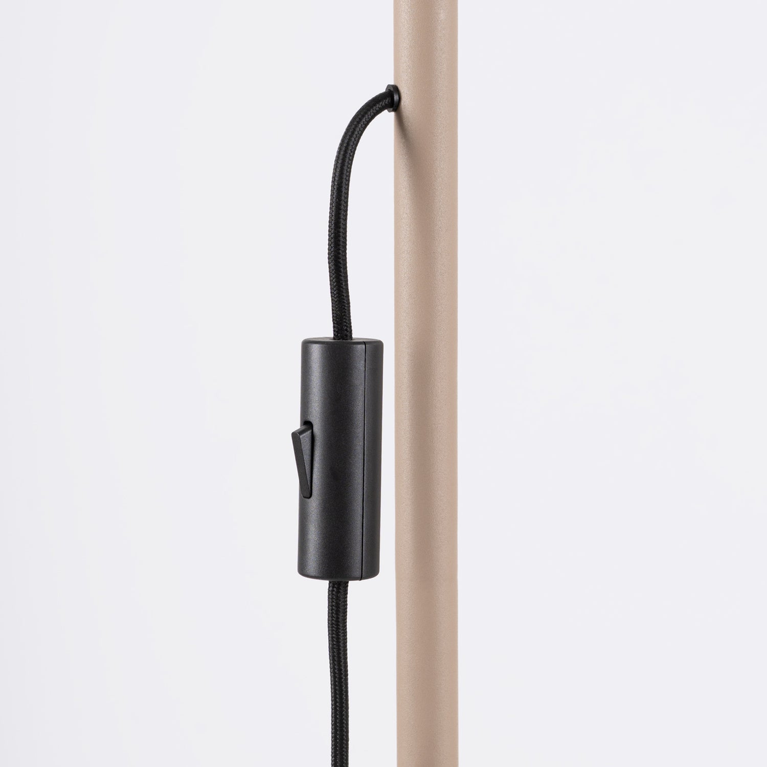 Lampadaire Karbon 3 spots aluminium taupe GU10 ambiance