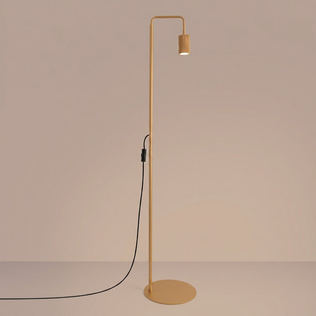 Lampadaire Karbon 1 aluminium doré GU10 vue de trois quarts