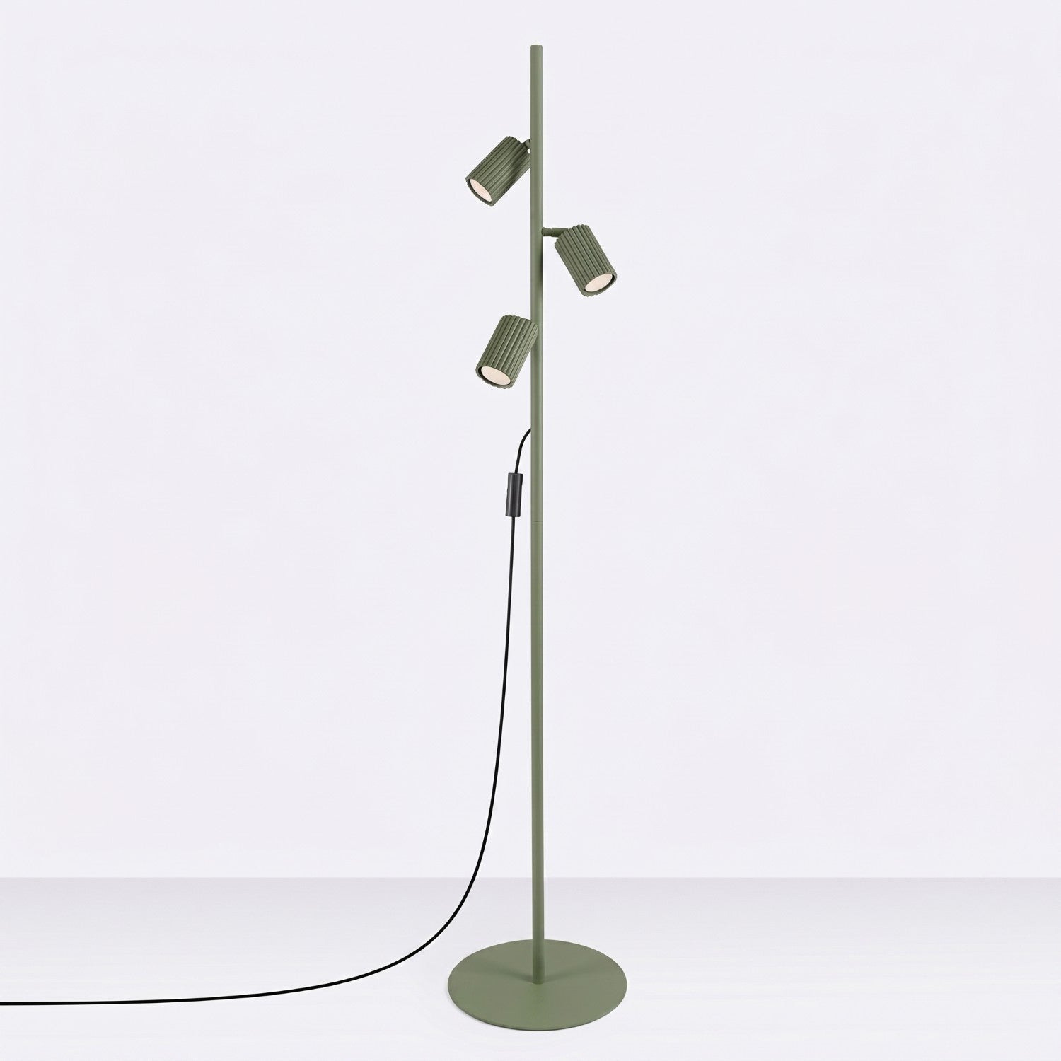 Lampadaire Karbon 3 spots aluminium vert olive GU10 vue de profil