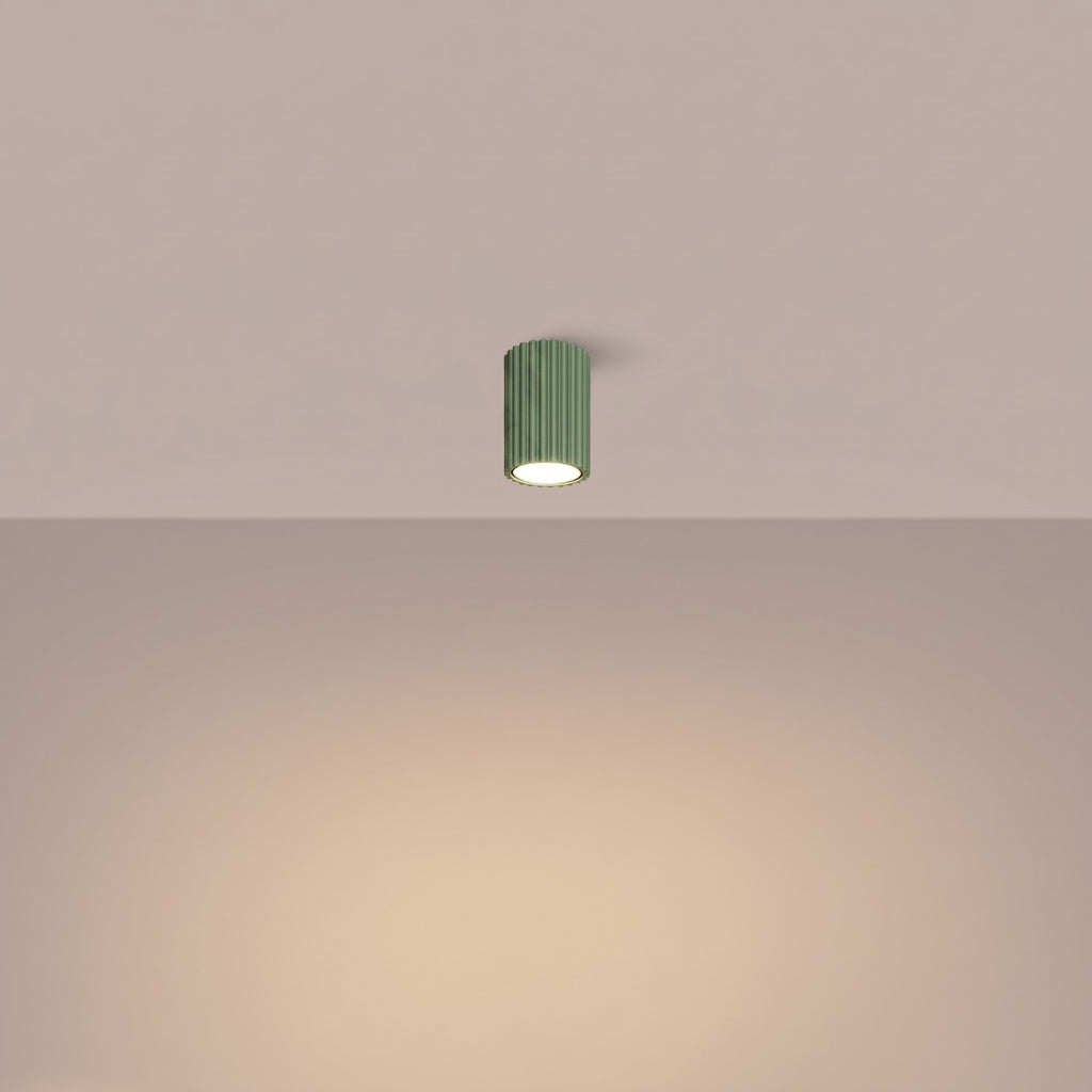 Plafonnier Karbon 10 aluminium vert sauge GU10 vue de trois quarts
