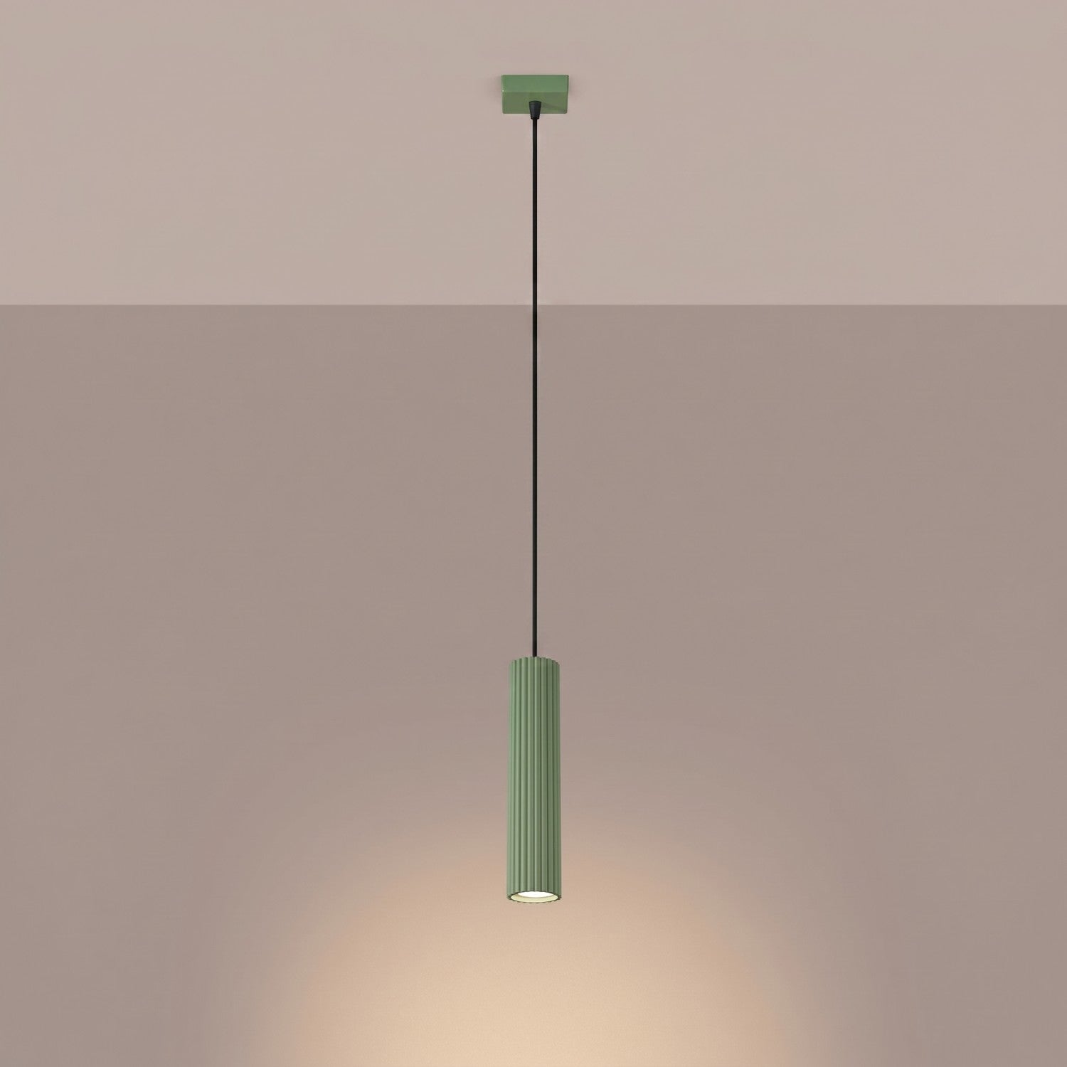 Suspension Karbon 1 lumière aluminium vert sauge GU10 vue de trois quarts