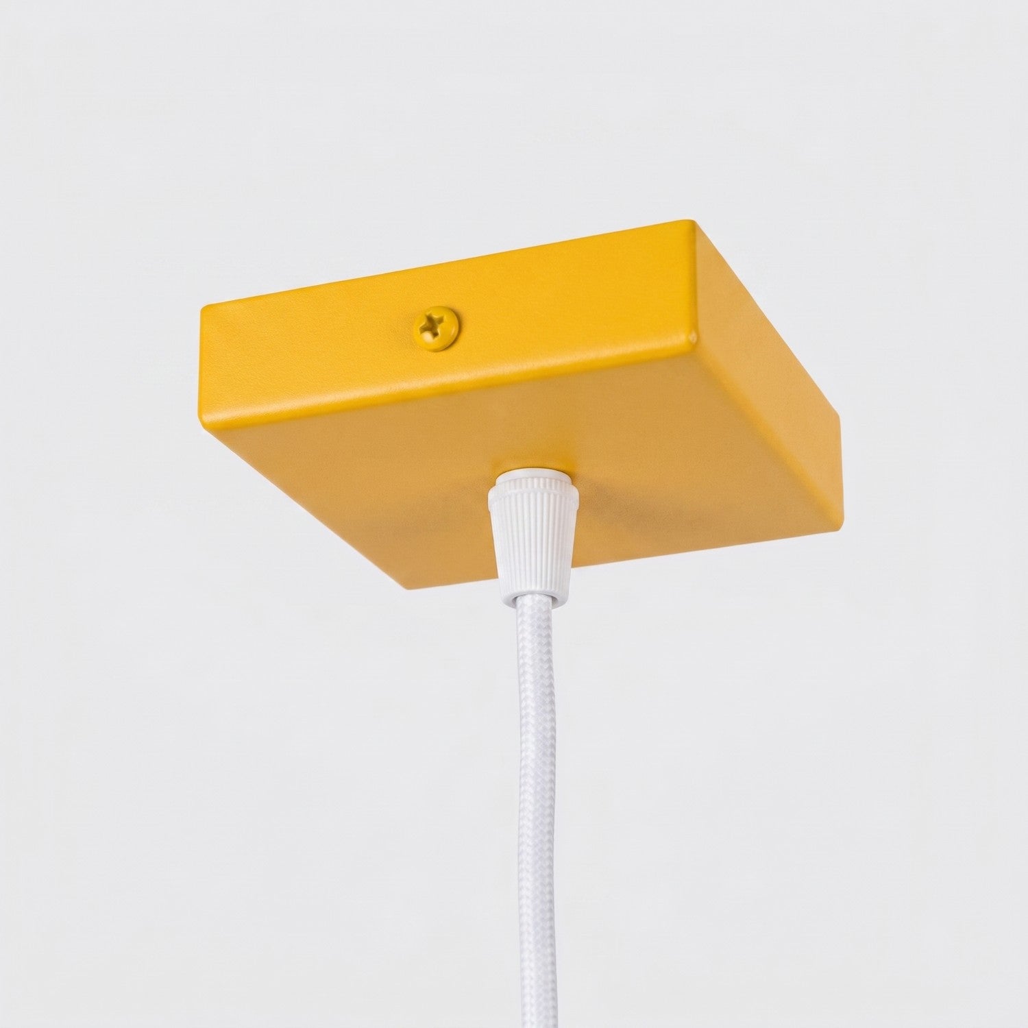 Suspension Karbon 1 lumière aluminium jaune GU10 vue rapprochée
