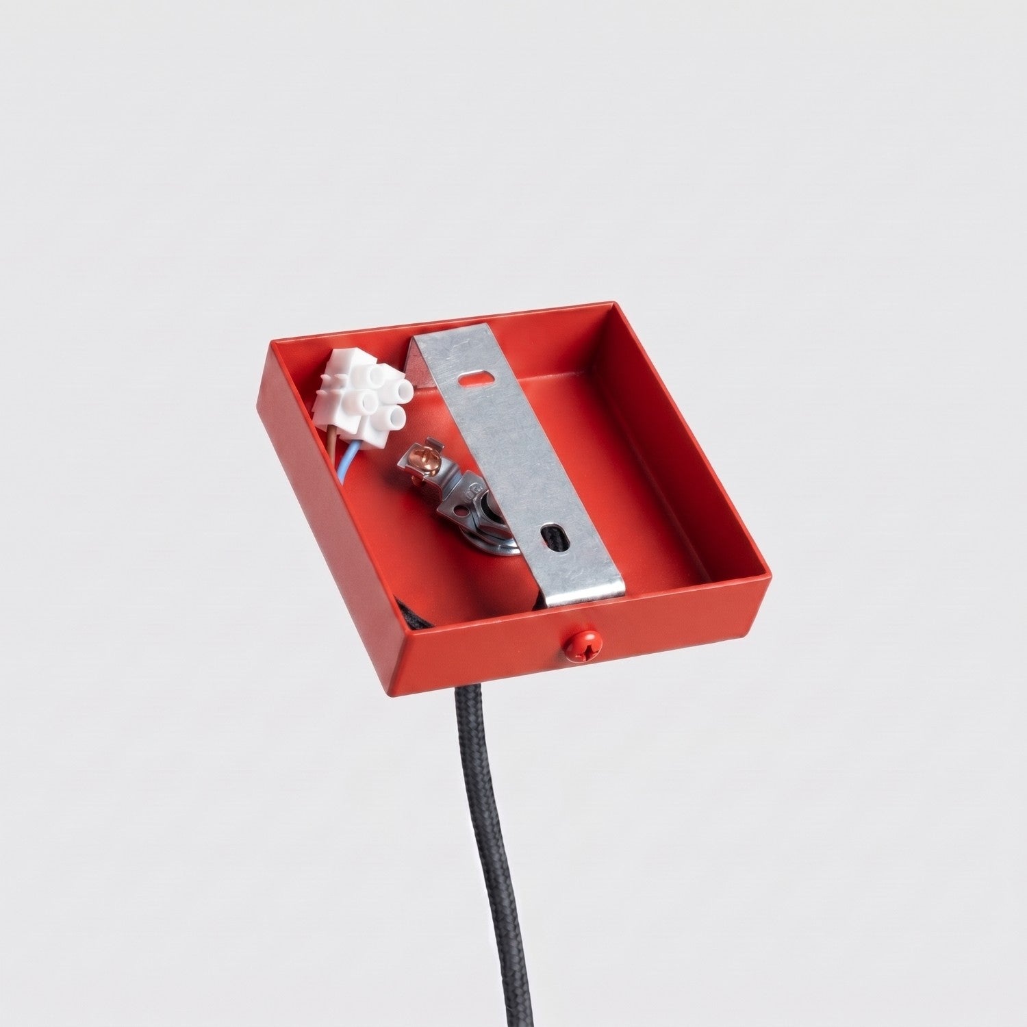 Suspension Karbon 1 lumière aluminium rouge GU10 en situation