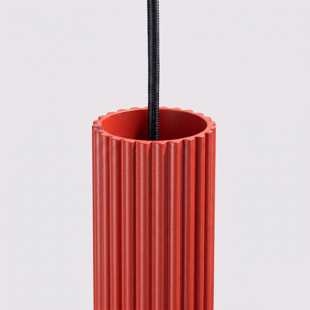 Suspension Karbon 1 lumière aluminium rouge GU10 tête orientée