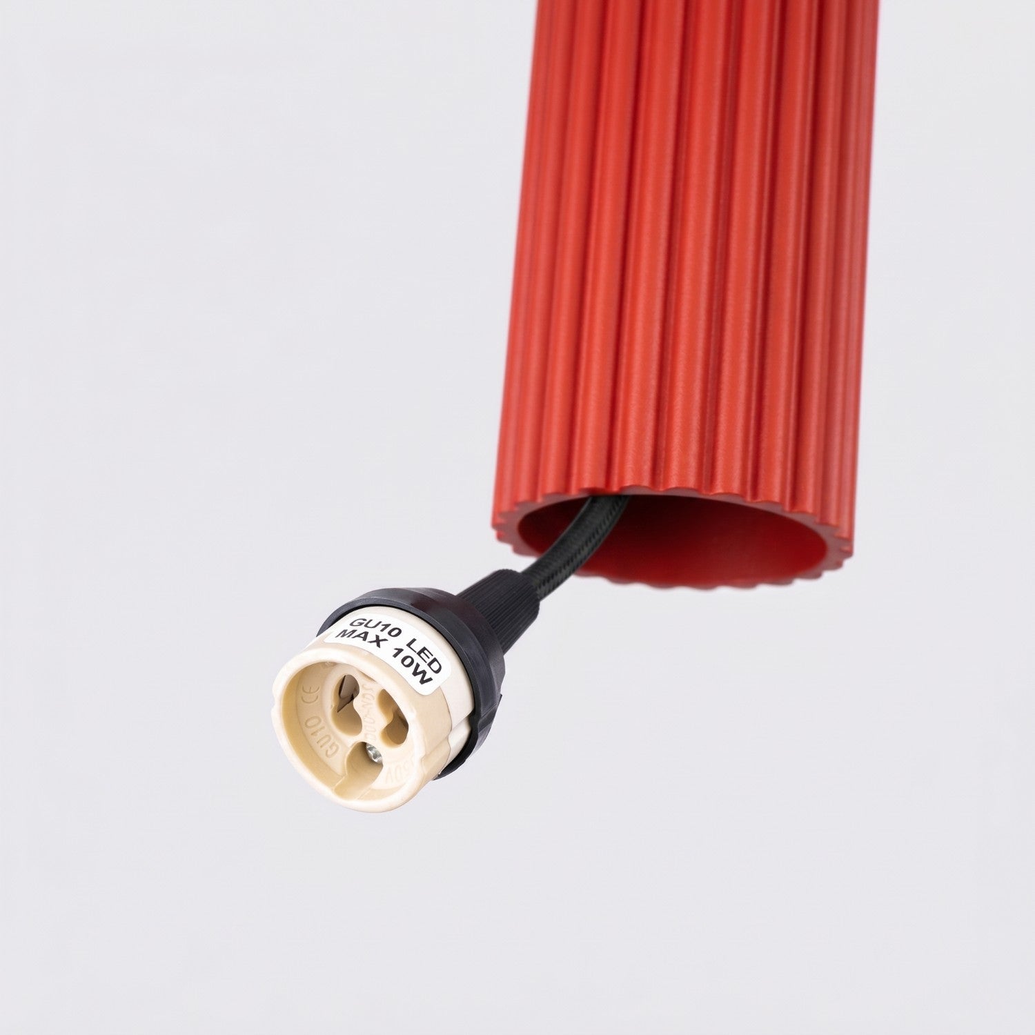 Suspension Karbon 1 lumière aluminium rouge GU10 ambiance