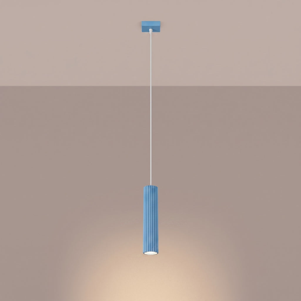 Suspension Karbon 1 lumière aluminium bleu clair GU10 vue de trois quarts