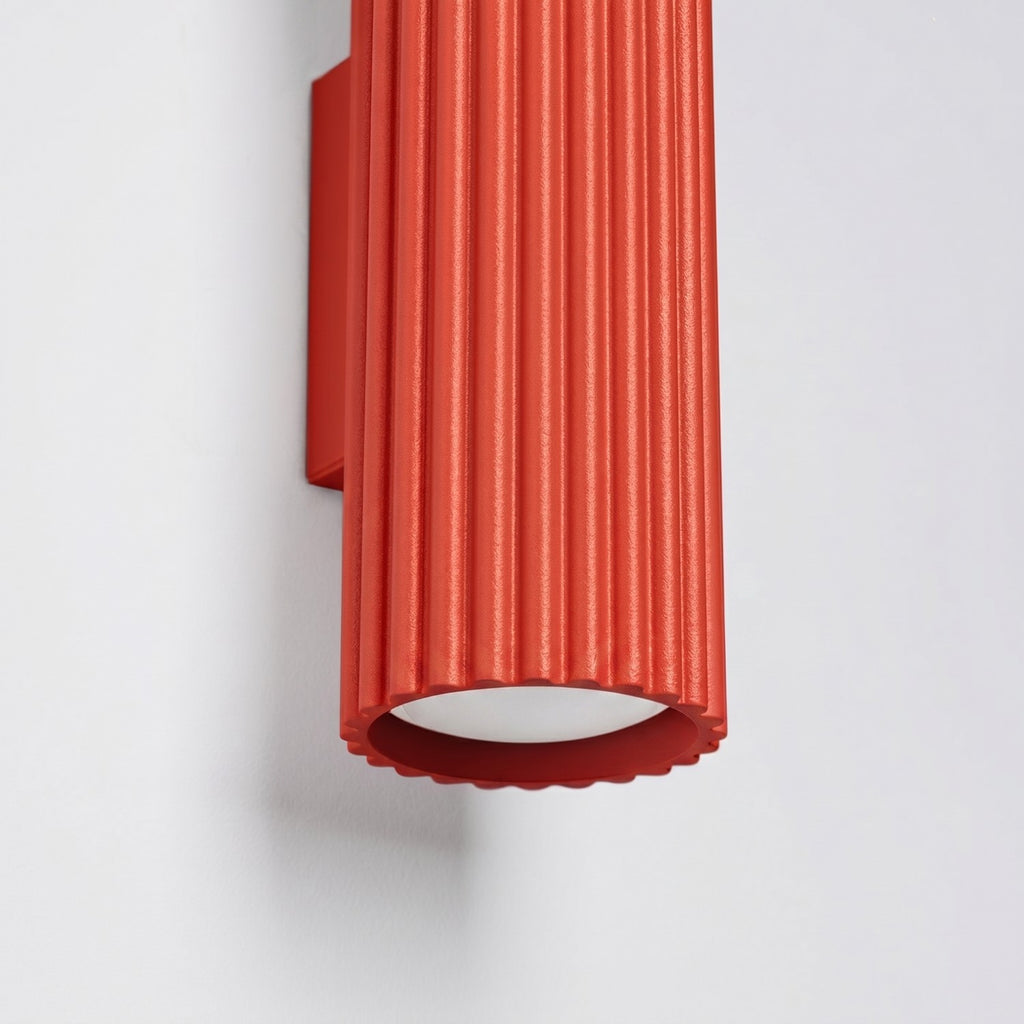 Applique murale Karbon 20 haut et bas aluminium rouge GU10 en situation
