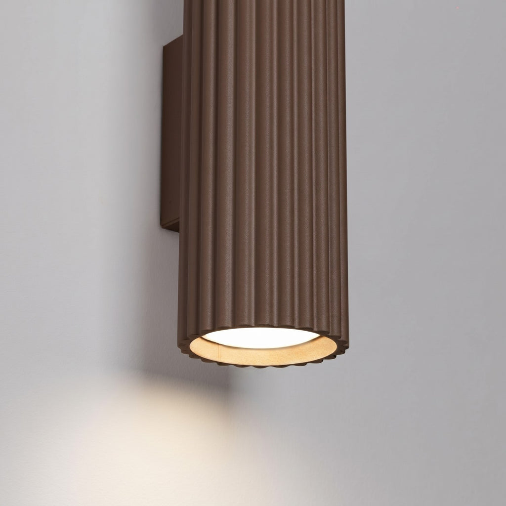 Applique murale Karbon 20 haut et bas aluminium brun GU10 détail des cannelures