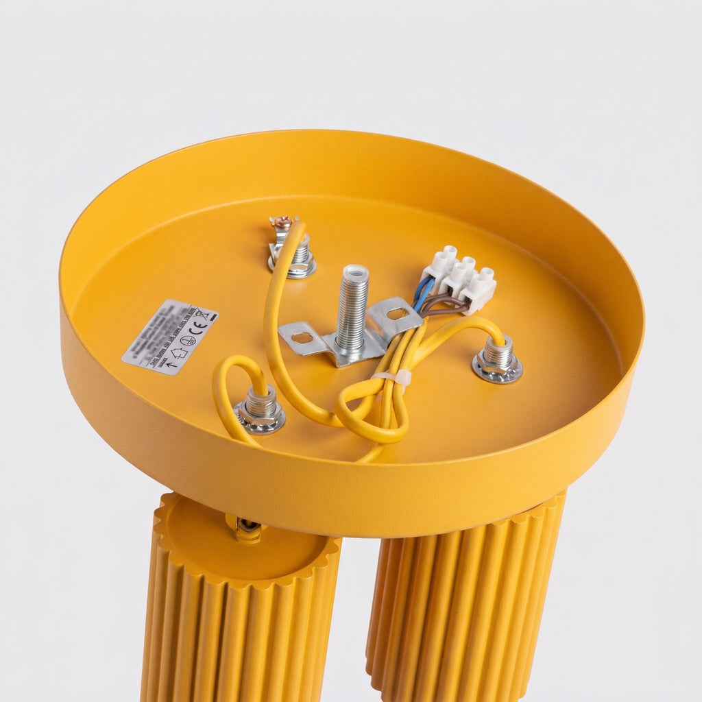 Plafonnier Karbon 3 spots rond aluminium jaune GU10 vue rapprochée