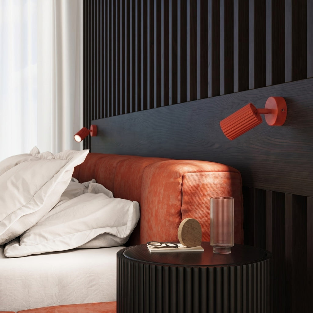 Applique murale Karbon à interrupteur aluminium rouge GU10 vue de dessous