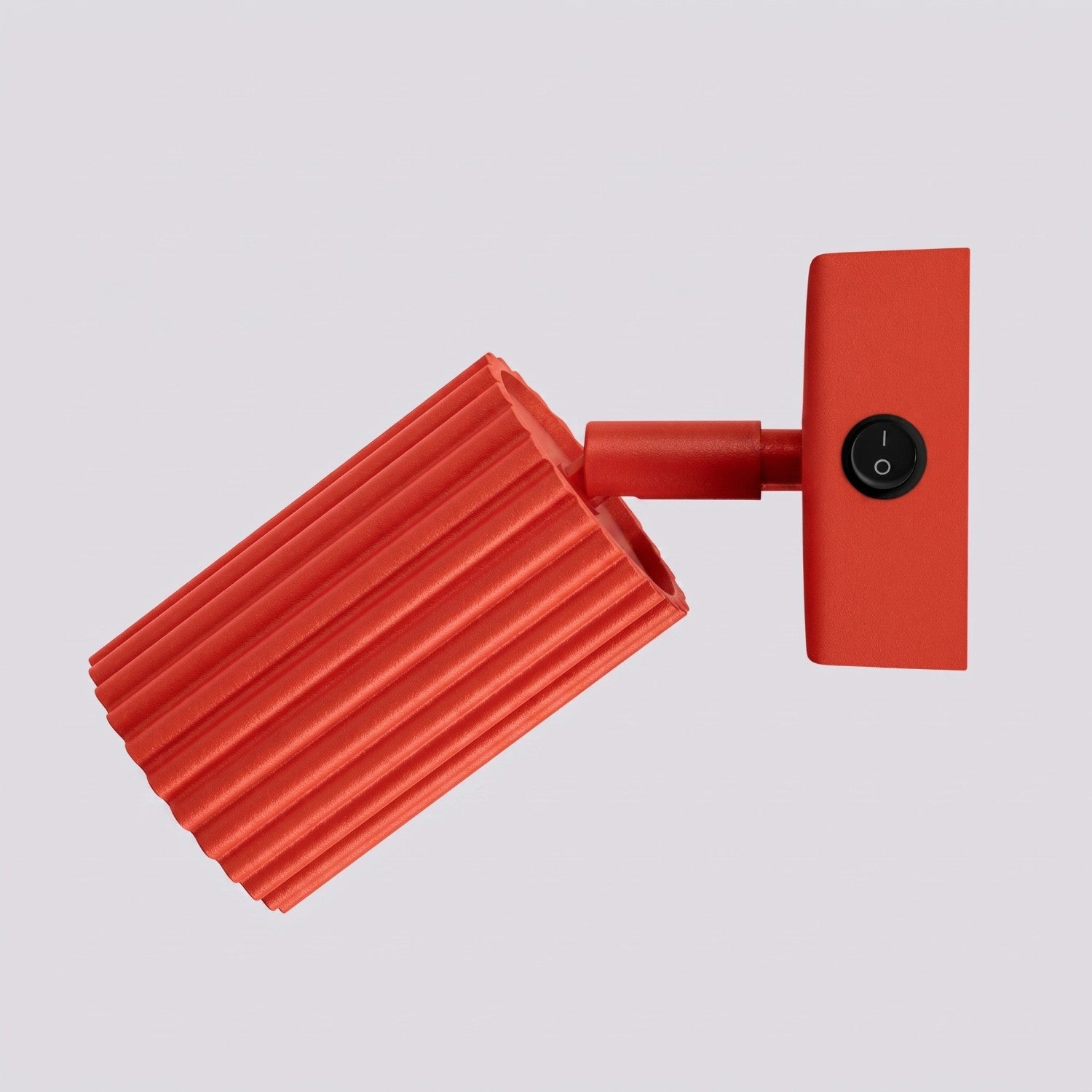 Applique murale Karbon à interrupteur aluminium rouge GU10 en situation