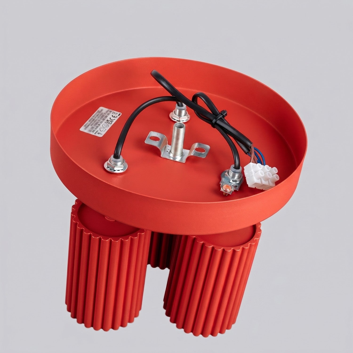 Plafonnier Karbon 3 spots rond aluminium rouge GU10 en situation