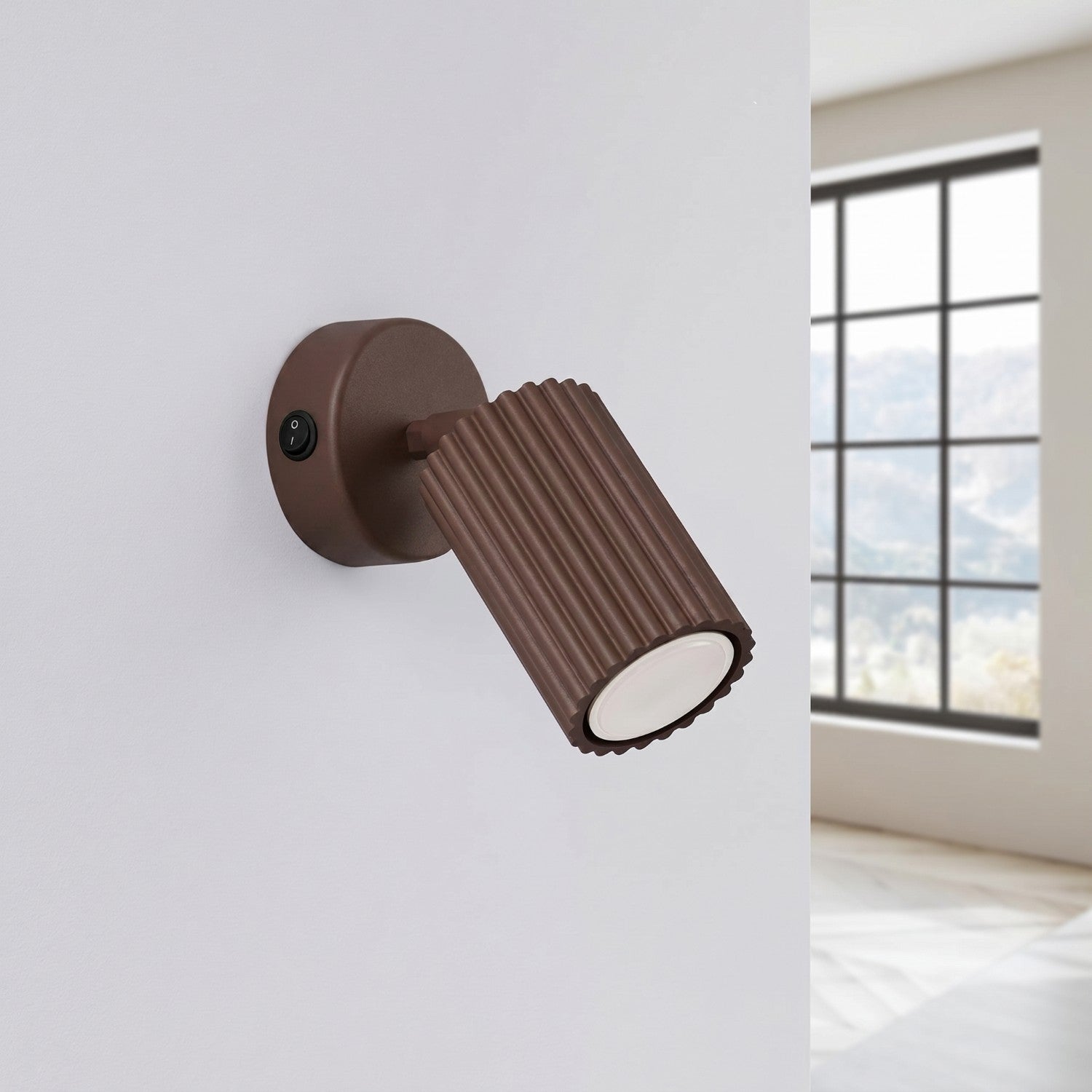Applique murale Karbon à interrupteur aluminium brun GU10 vue de profil