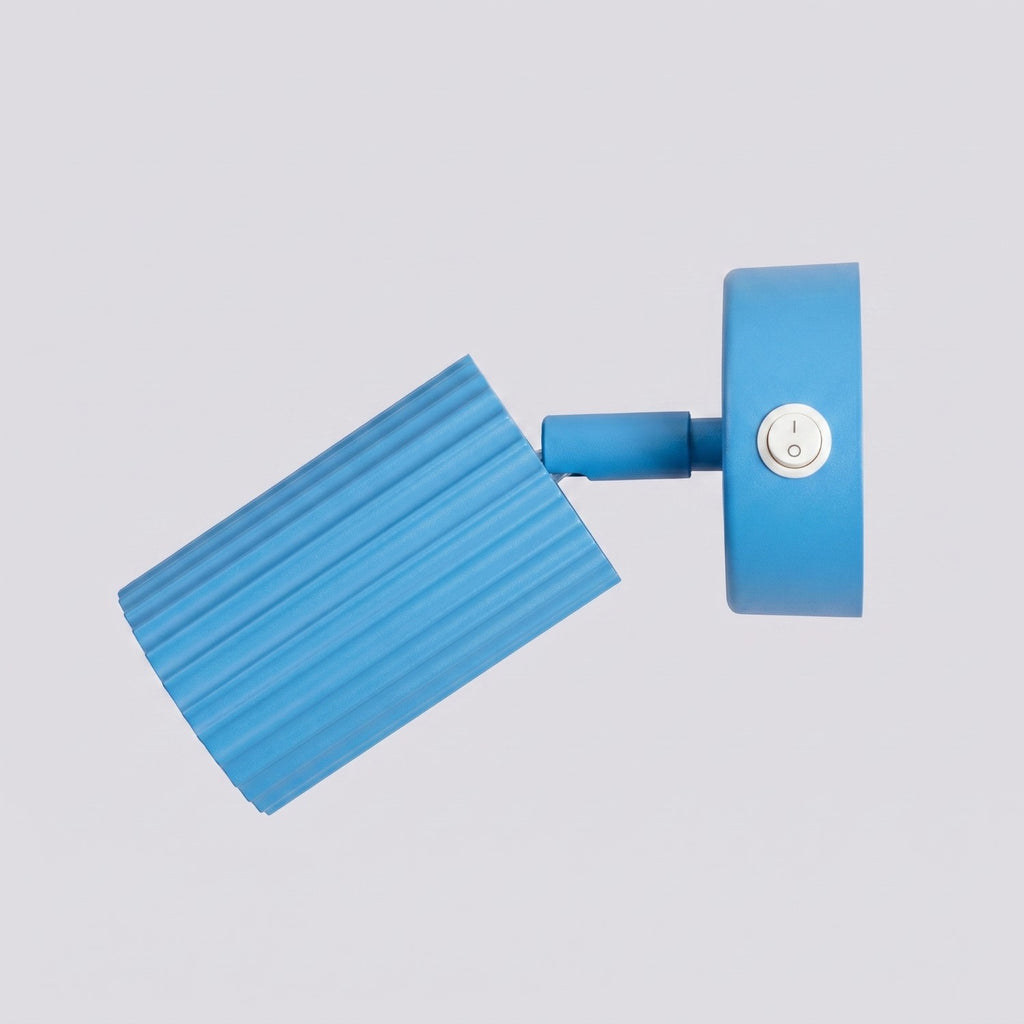 Applique murale Karbon à interrupteur aluminium bleu clair GU10 tête orientée