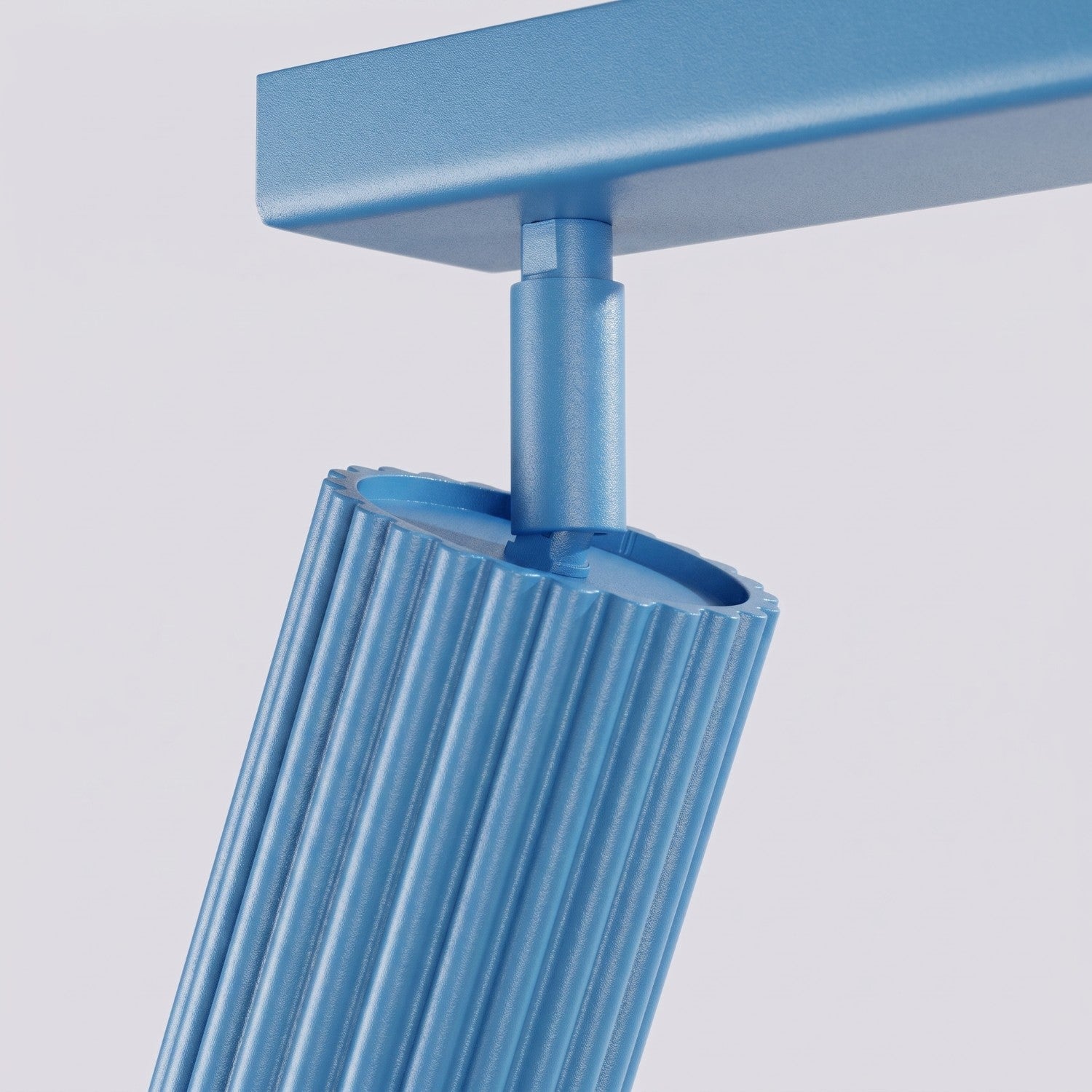 Plafonnier Karbon rampe 4 spots aluminium bleu clair GU10 vue rapprochée