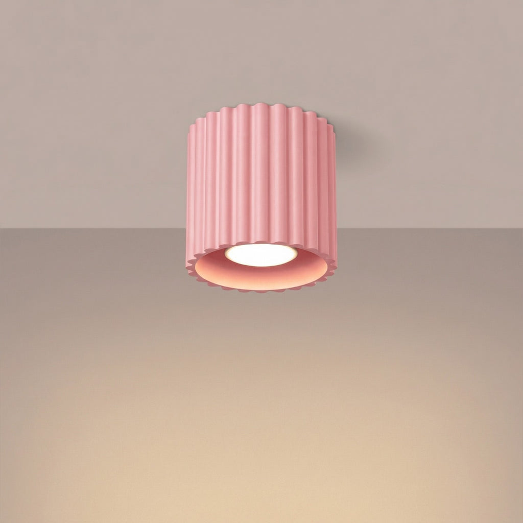 Plafonnier Aura 1 aluminium rose GU10 vue de trois quarts