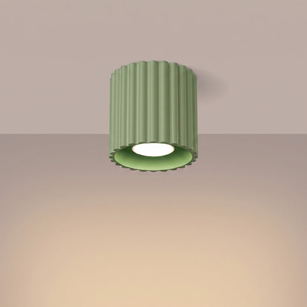 Plafonnier Aura 1 aluminium vert sauge GU10 vue de trois quarts