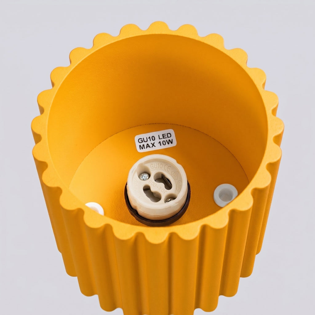 Plafonnier Aura 1 aluminium jaune GU10 détail des cannelures