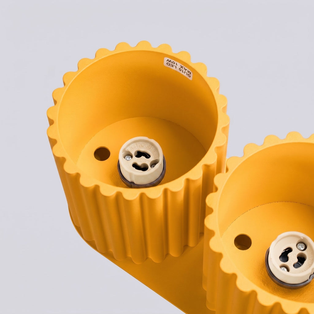 Plafonnier Aura 2 aluminium jaune GU10 détail des cannelures