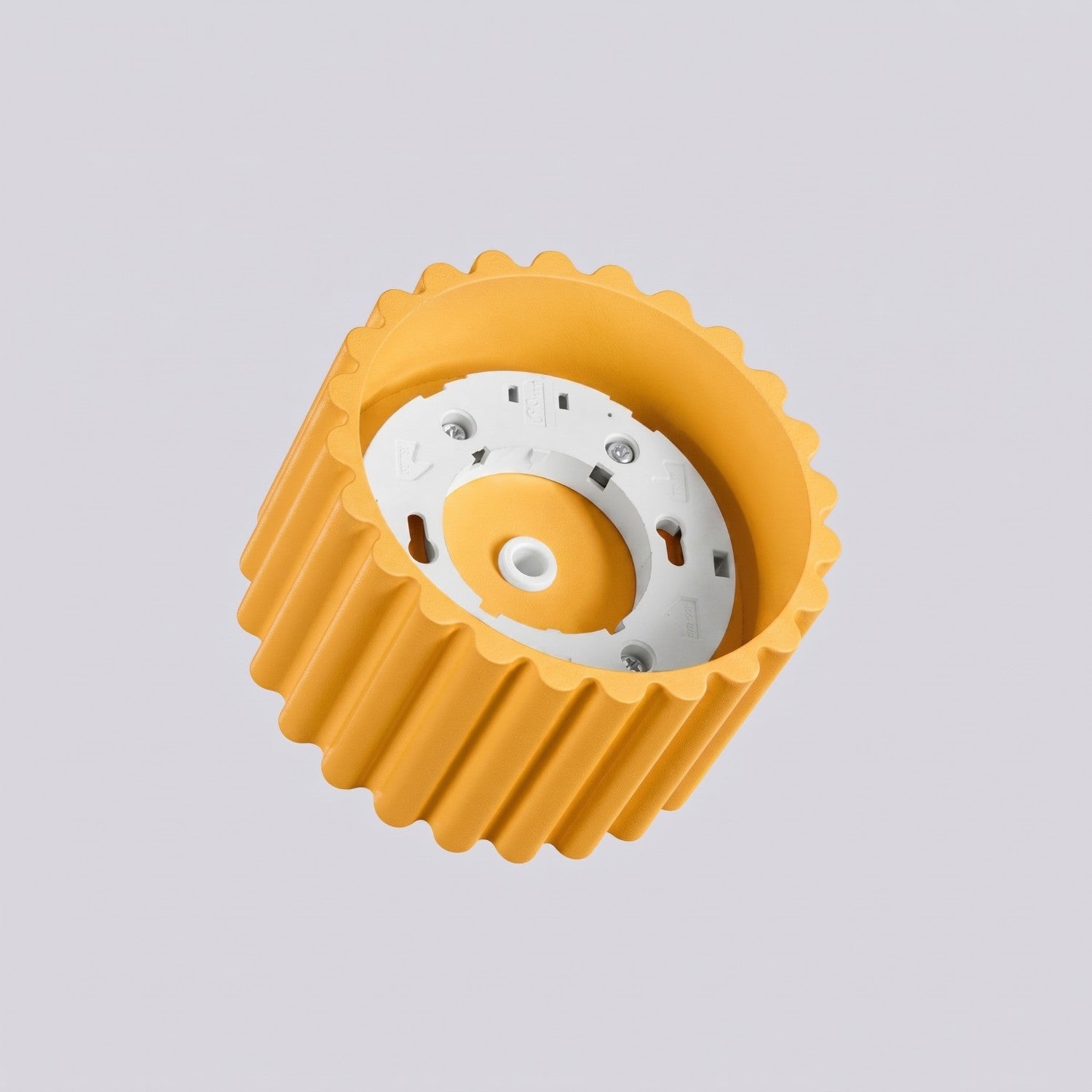 Plafonnier Aura 1 aluminium jaune GX53 détail des cannelures