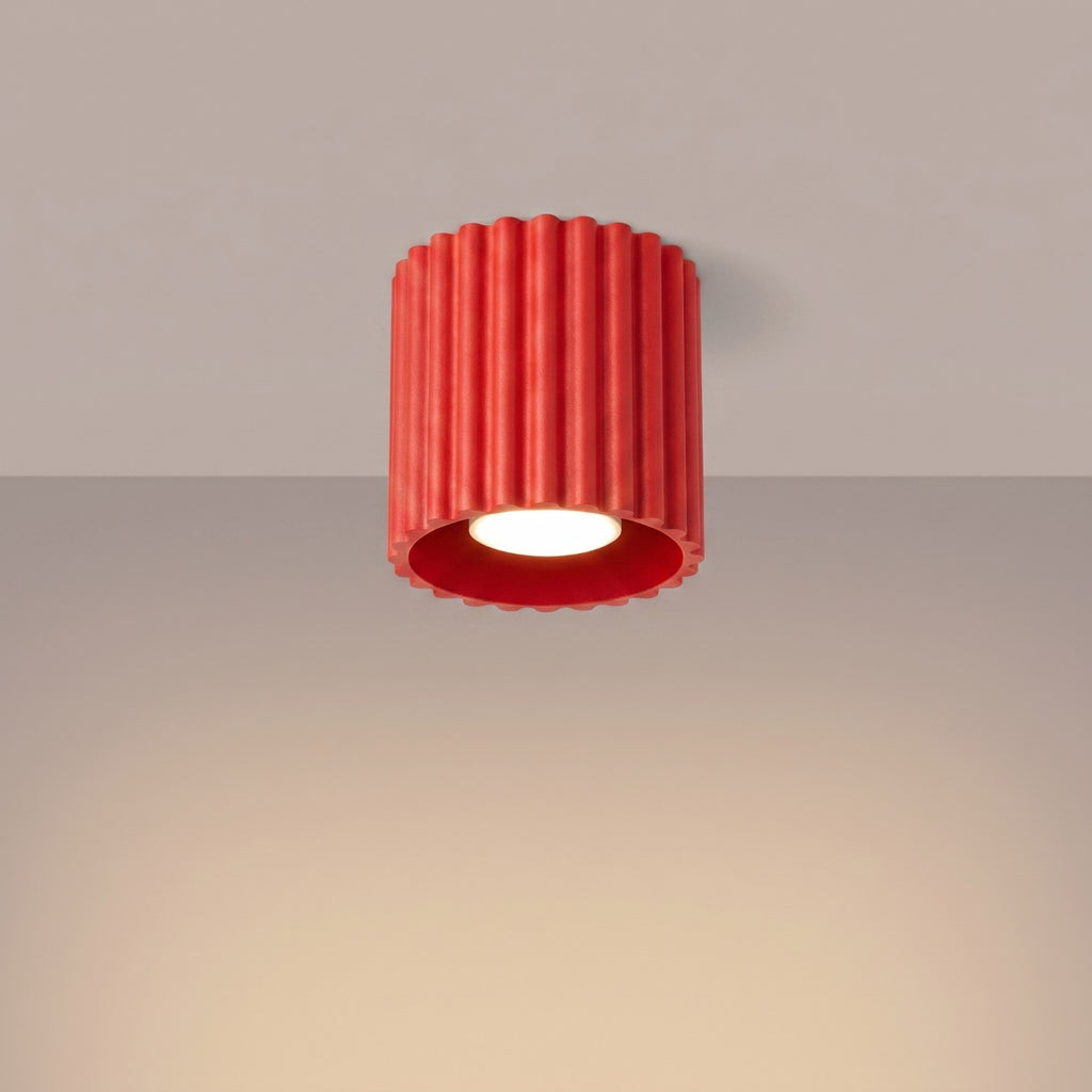 Plafonnier Aura 1 aluminium rouge GU10 vue de trois quarts