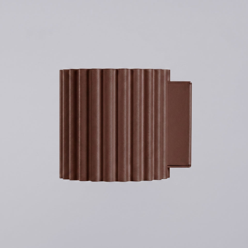 Applique murale Aura aluminium brun G9 détail des cannelures