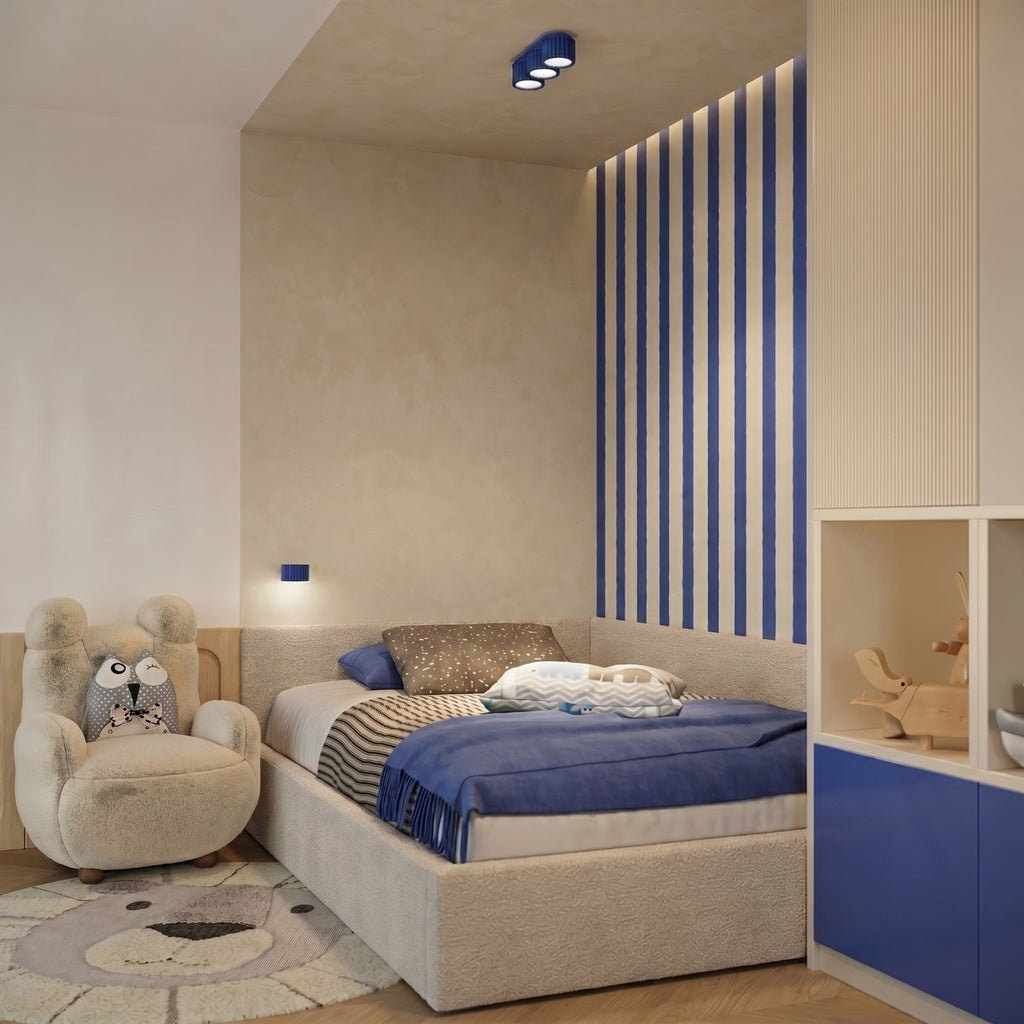 Applique murale Aura aluminium outremer GX53 en situation