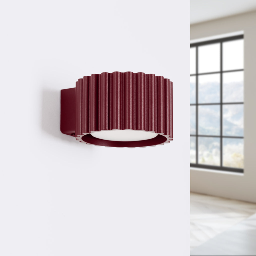 Applique murale Aura aluminium bordeaux GX53 vue de profil