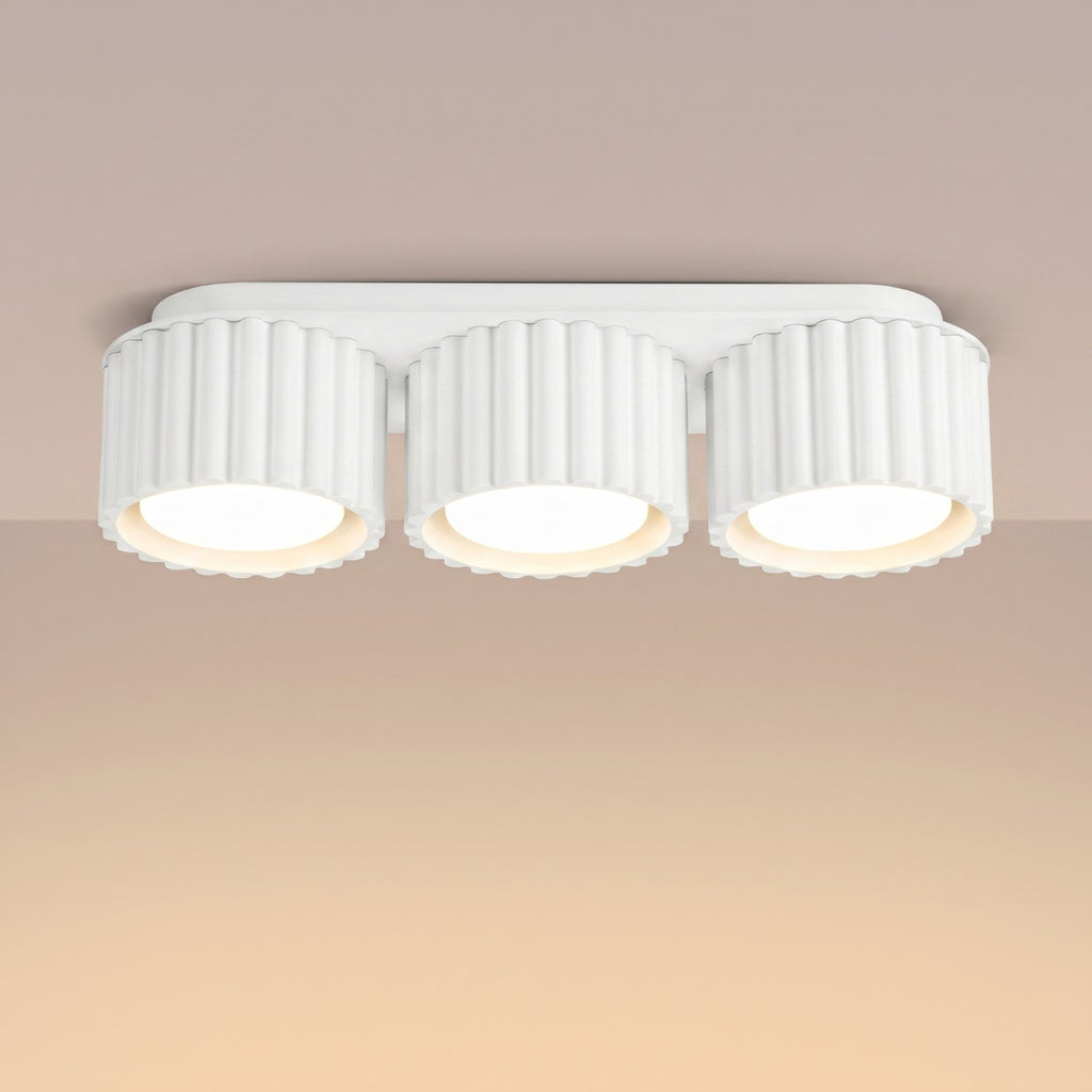 Plafonnier Aura 3 aluminium blanc GX53 vue de trois quarts