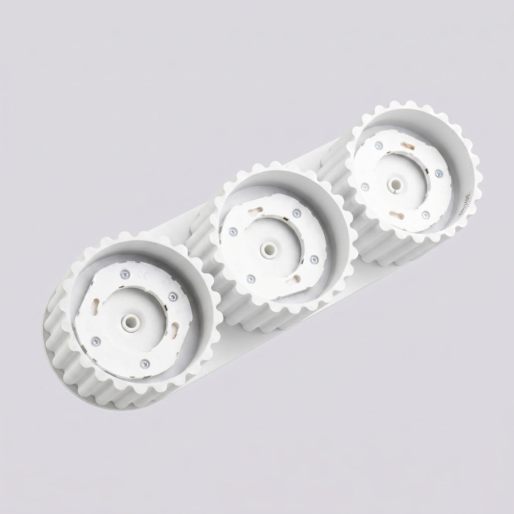 Plafonnier Aura 3 aluminium blanc GX53 vue rapprochée