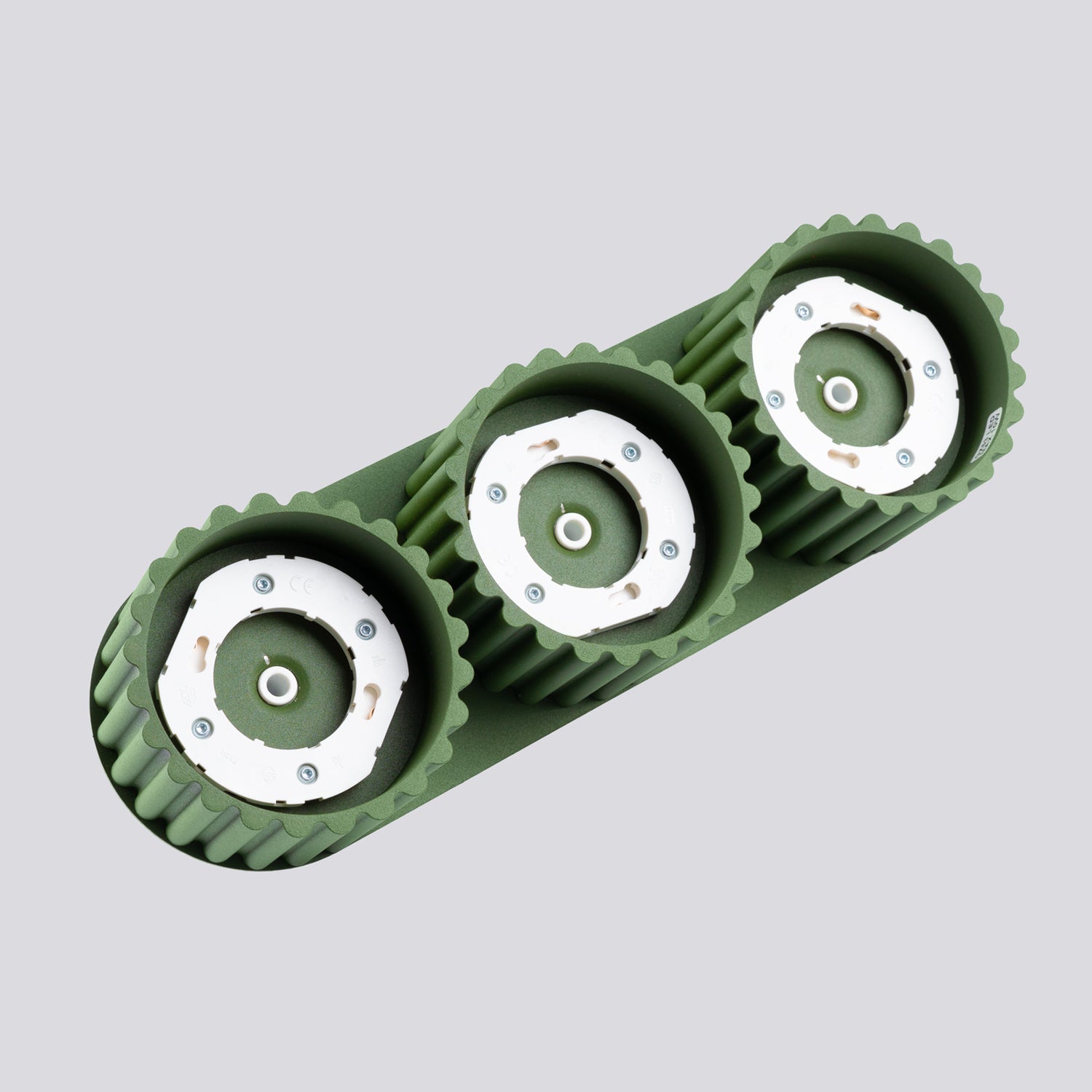 Plafonnier Aura 3 aluminium vert olive GX53 vue rapprochée